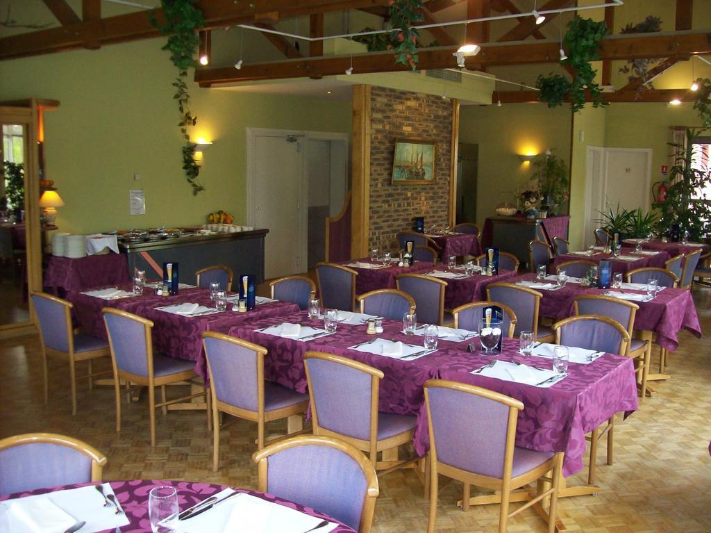 Hotel Restaurant La Tour Romaine - Haguenau - Strasbourg Nord Schweighouse-sur-Moder Eksteriør bilde
