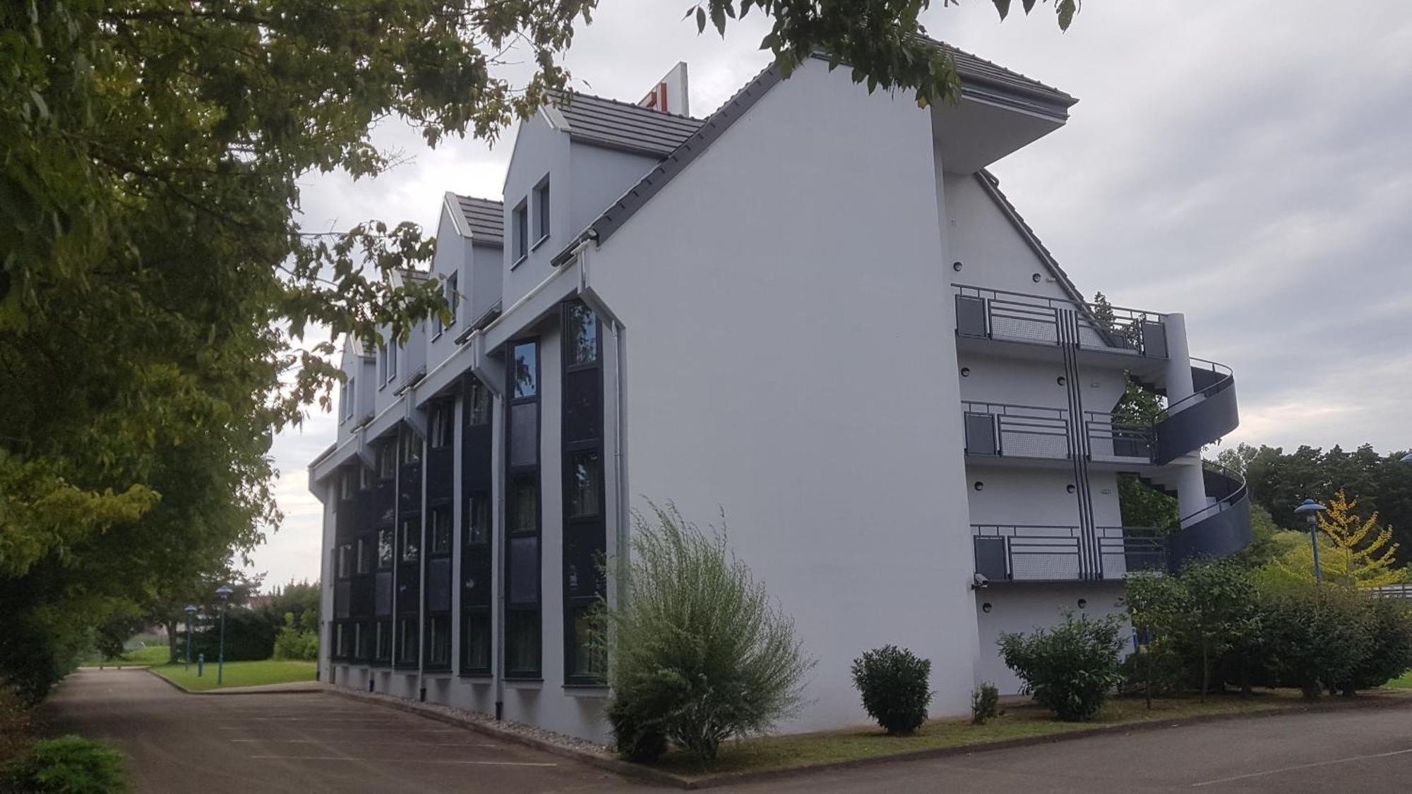 Hotel Restaurant La Tour Romaine - Haguenau - Strasbourg Nord Schweighouse-sur-Moder Eksteriør bilde