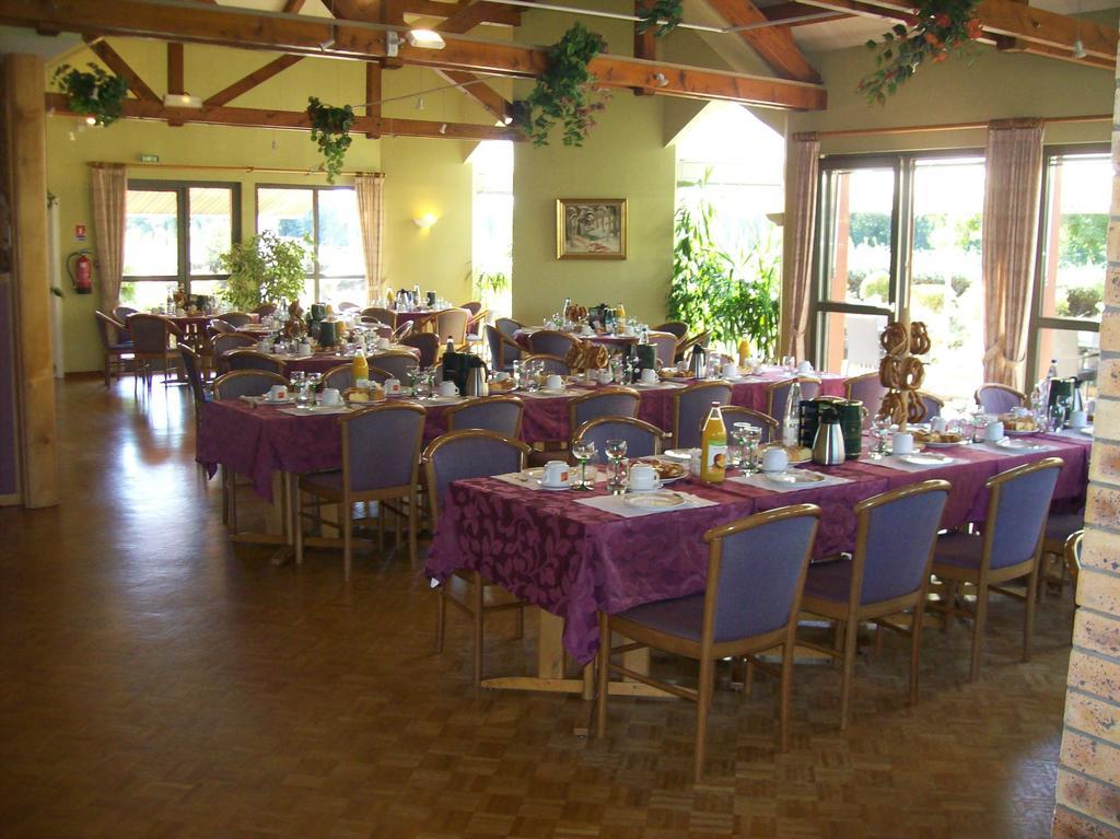 Hotel Restaurant La Tour Romaine - Haguenau - Strasbourg Nord Schweighouse-sur-Moder Eksteriør bilde